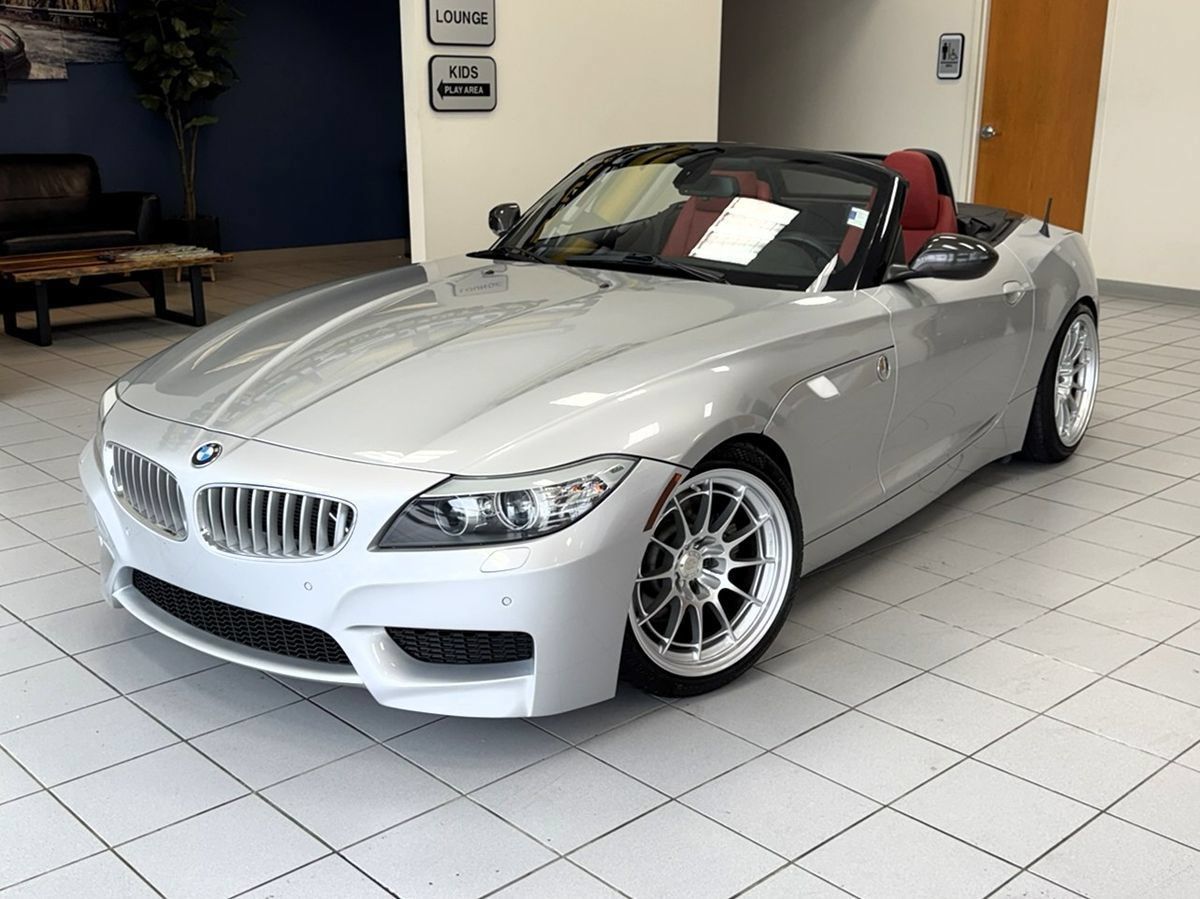 Used 2013 BMW Z4 sDrive35i RWD image 1