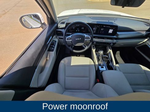 Used 2025 Kia Telluride S FWD image 16
