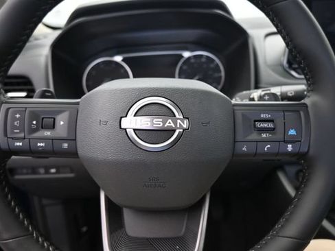 Used 2026 Nissan Rogue SV FWD image 26