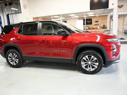 New 2026 Chevrolet Equinox LT image 4