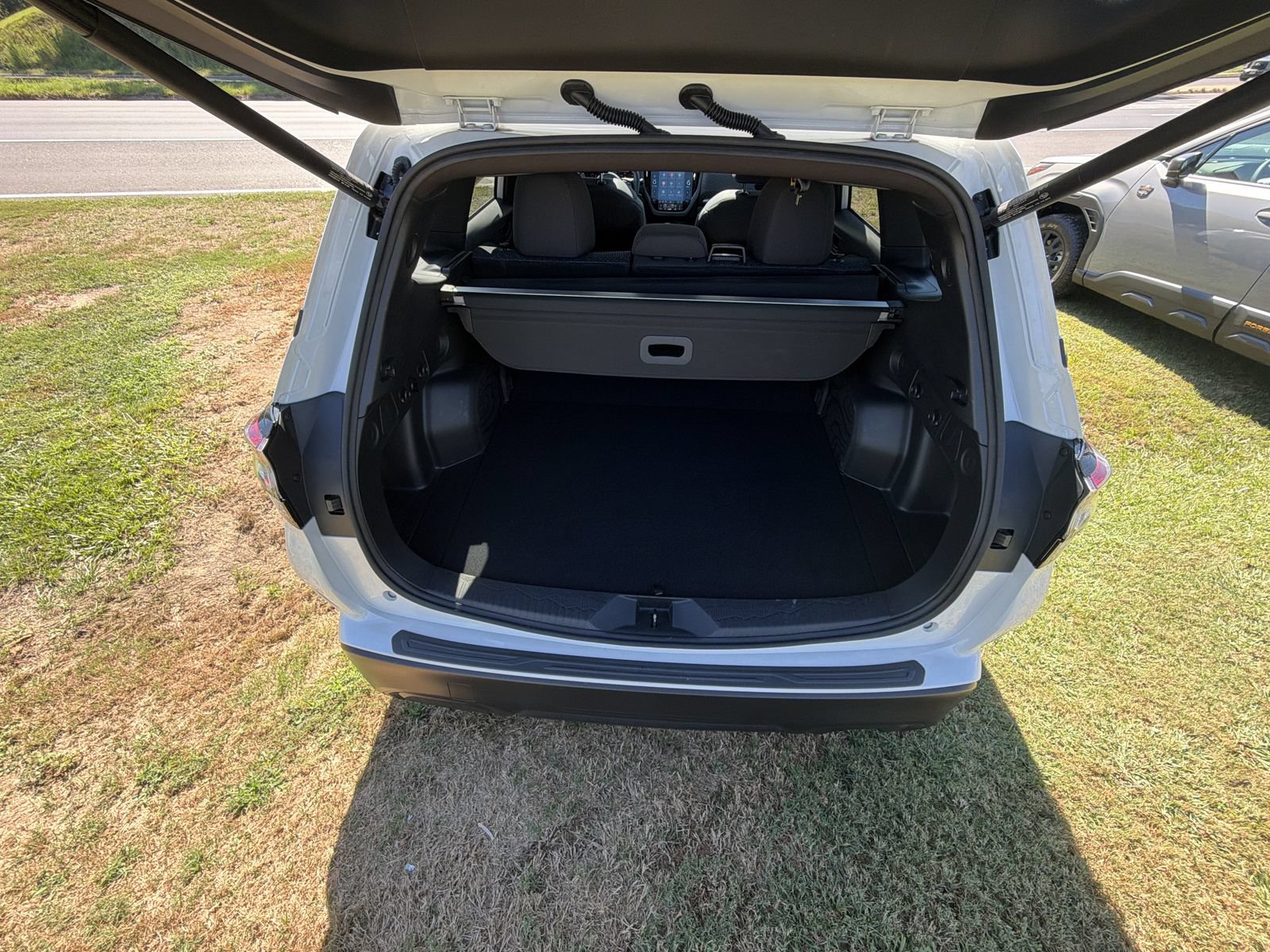 Certified 2025 Subaru Forester Premium AWD/4WD image 27
