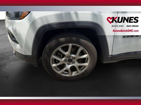 Used 2025 Jeep Compass Limited AWD/4WD image 13