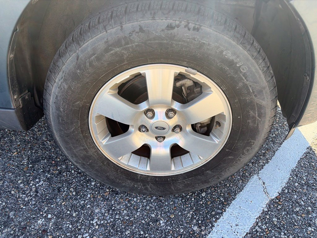 Used 2012 Ford Escape Limited FWD image 4