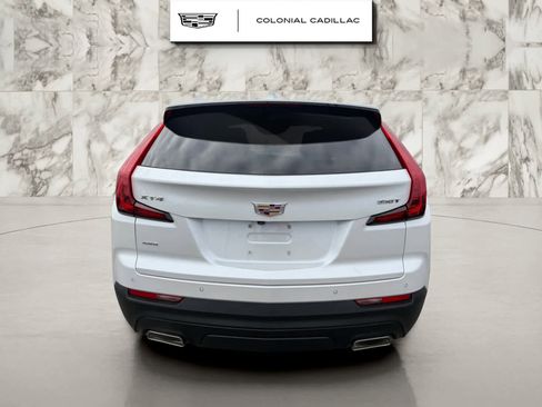 Used 2023 Cadillac XT4 Luxury w/ Cold Weather Package image 2
