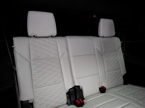 Used 2025 Cadillac Escalade V AWD/4WD image 41