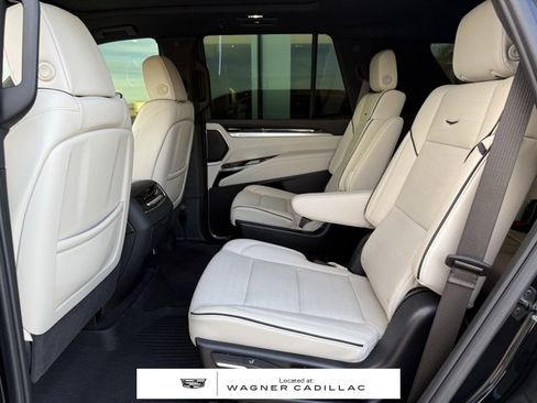 Used 2025 Cadillac Escalade Sport w/ LPO, ONYX Package image 14