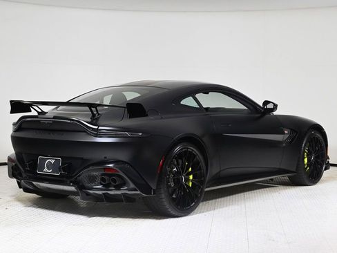 Used 2023 Aston Martin V8 Vantage image 17