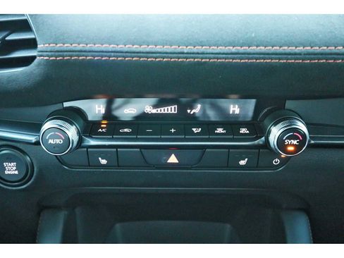 Used 2025 MAZDA MAZDA3 Carbon image 24