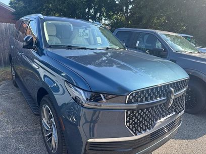 New 2027 Lincoln Navigator Premiere