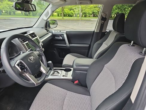 Used 2024 Toyota 4Runner SR5 AWD/4WD image 19