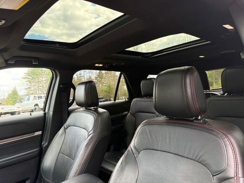 Used 2018 Ford Explorer Sport w/ Equipment Group 401A AWD/4WD image 23
