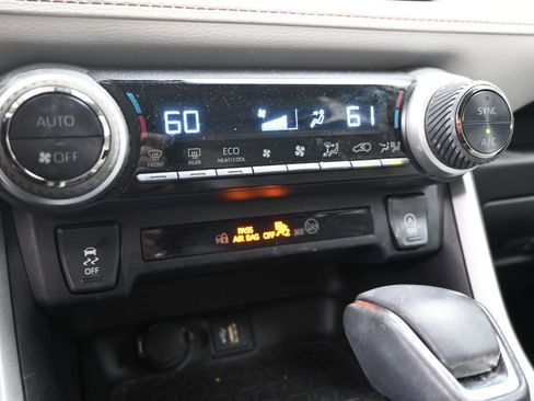 Certified 2024 Toyota RAV4 XLE Premium image 14