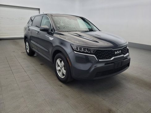 Used 2023 Kia Sorento LX FWD image 13