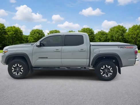 Used 2023 Toyota Tacoma TRD Off-Road w/ Black Out Package (TMS) AWD/4WD image 4