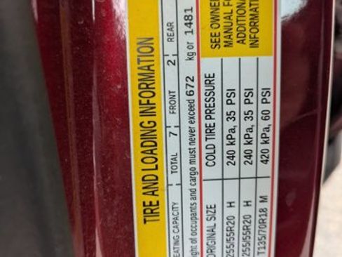 Used 2023 Chevrolet Traverse RS image 15