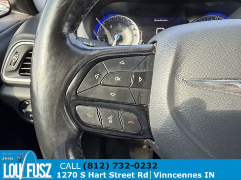 Used 2019 Chrysler Pacifica Touring-L w/ Advanced Safetytec Group FWD image 20