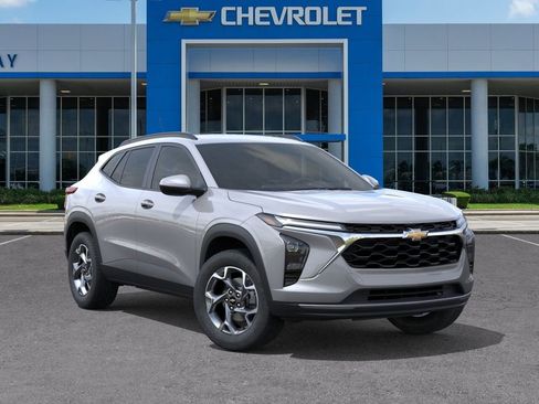 New 2026 Chevrolet Trax LT w/ Driver Confidence Package image 7