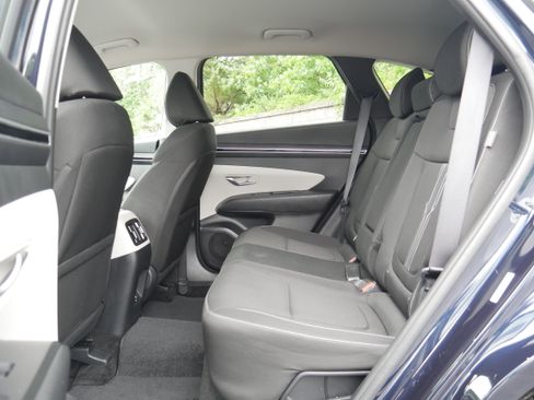 Used 2024 Hyundai Tucson Blue AWD/4WD image 14