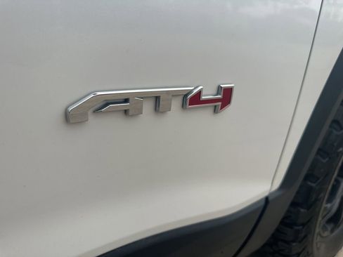 Used 2021 GMC Acadia AT4 w/ Technology Package AWD/4WD image 39