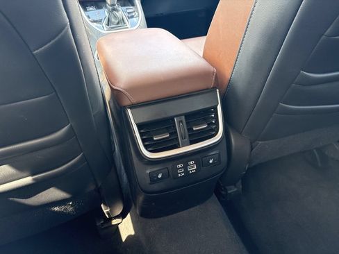 Certified 2024 Subaru Outback Touring AWD/4WD image 25