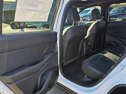 New 2026 Jeep Cherokee Laredo image 14