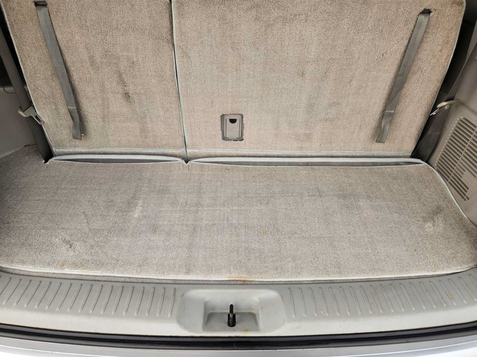 Used 2014 Toyota Highlander XLE FWD image 32
