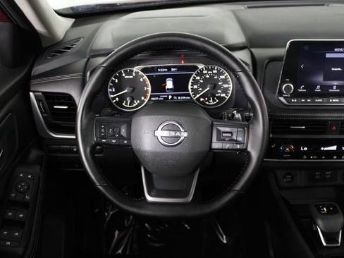 Certified 2025 Nissan Rogue SV w/ SV Premium Package FWD image 10