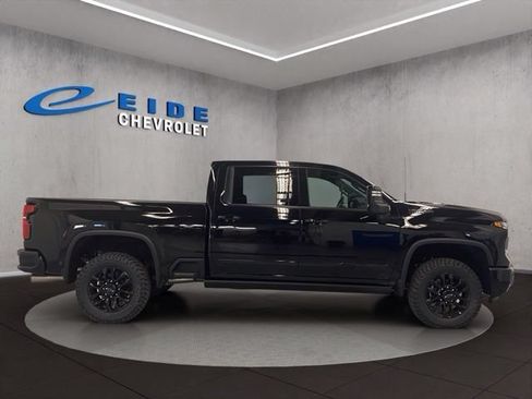 New 2026 Chevrolet Silverado 2500 High Country w/ Midnight Edition AWD/4WD image 9