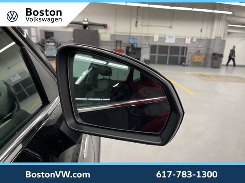 Used 2023 Volkswagen Taos SEL image 12