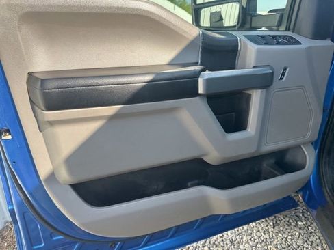 Used 2016 Ford F150 XLT AWD/4WD image 11