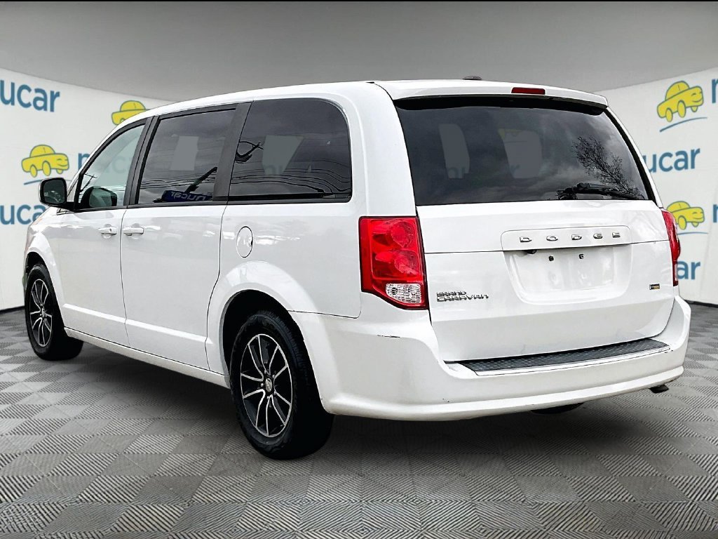 Used 2019 Dodge Grand Caravan GT FWD image 4
