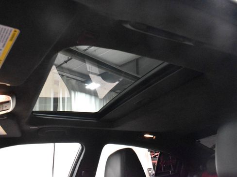 Used 2023 Dodge Charger Scat Pack RWD image 4
