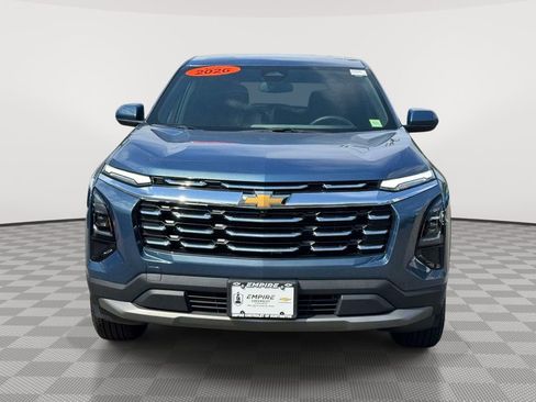 Used 2026 Chevrolet Equinox LT AWD/4WD image 2