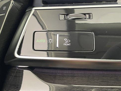 New 2025 Audi Q8 Premium Plus image 28