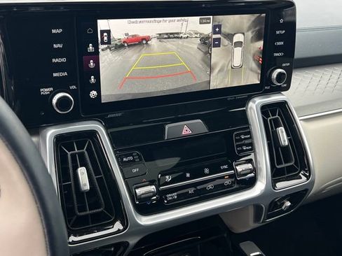 Certified 2023 Kia Sorento SX Prestige image 23