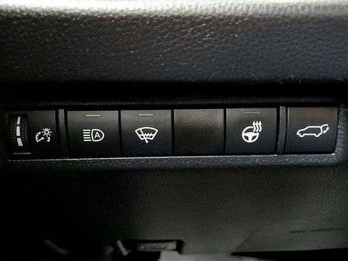 Used 2021 Toyota RAV4 XLE w/ Convenience Package AWD/4WD image 33