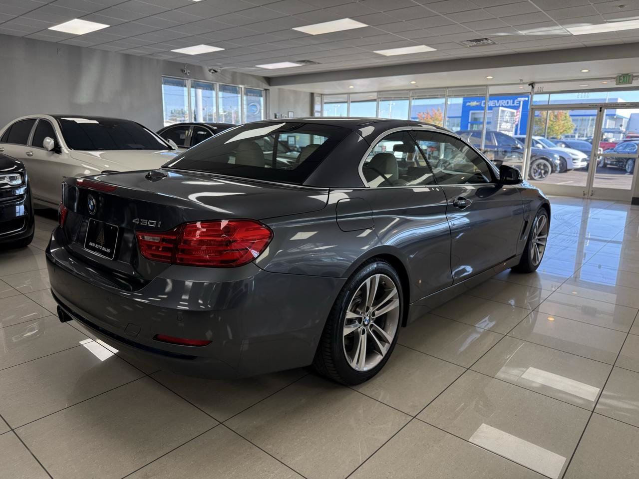 Used 2017 BMW 430i Convertible RWD image 7