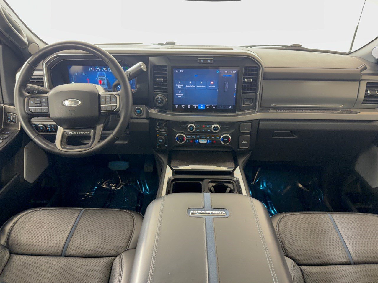 Used 2025 Ford F250 Platinum AWD/4WD image 17