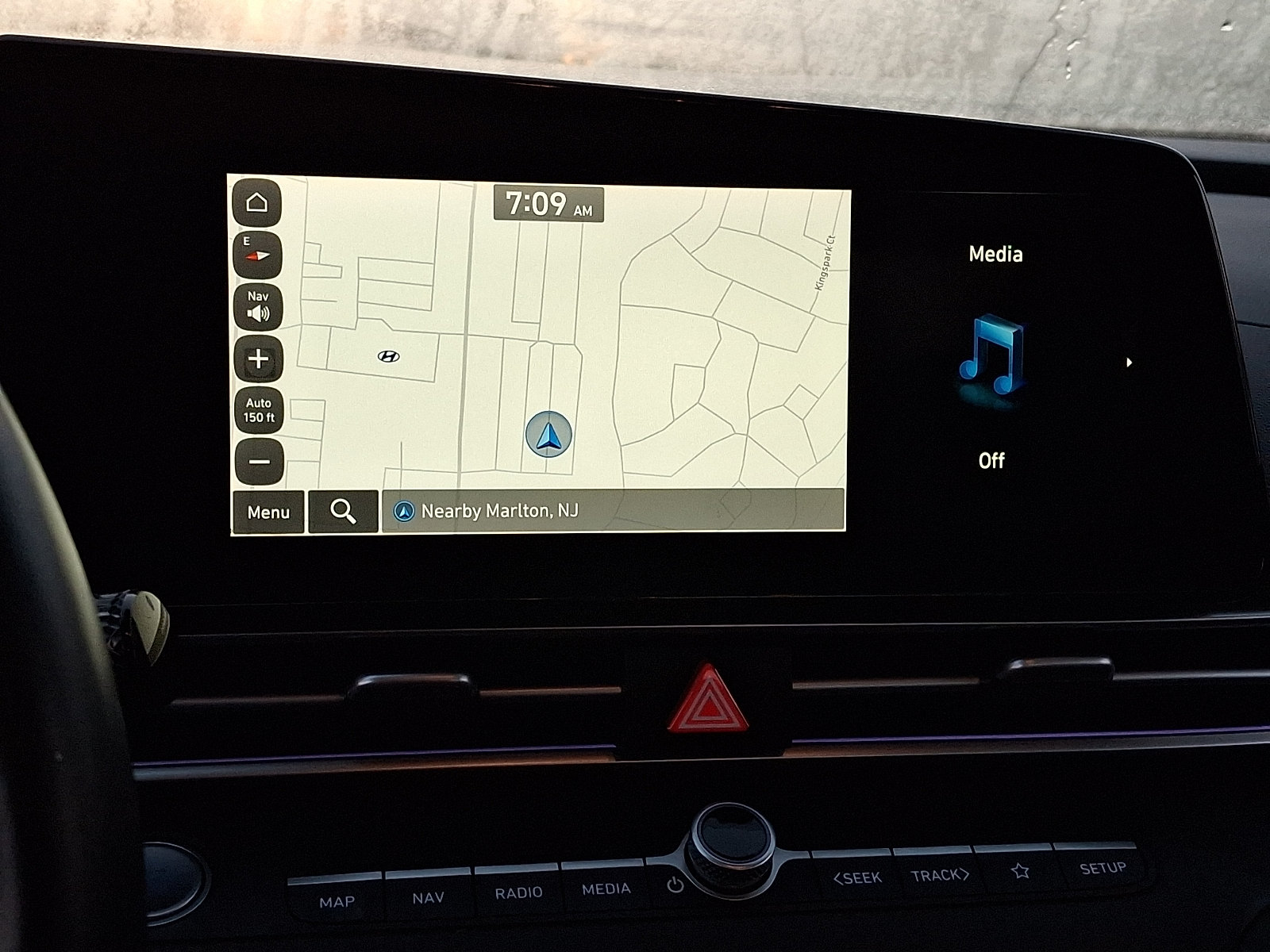 Certified 2023 Hyundai Elantra Limited FWD image 18