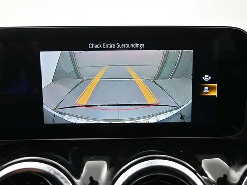 Used 2023 Mercedes-Benz GLA 250 4MATIC image 20