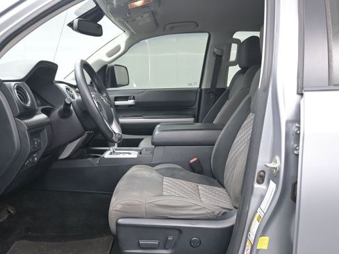 Used 2018 Toyota Tundra SR5 w/ TRD Off Road Package image 14