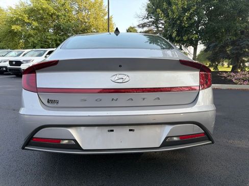 Used 2023 Hyundai Sonata SE FWD image 6