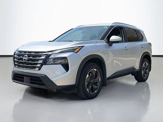 Used 2024 Nissan Rogue SV w/ SV Premium Package video 2