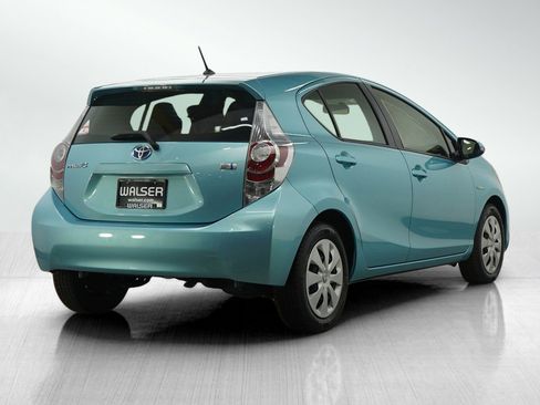 Used 2014 Toyota Prius C Two image 5