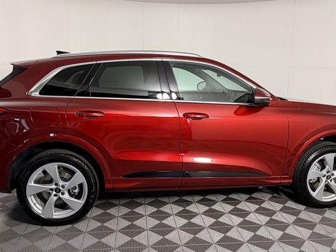 Used 2025 Audi Q5 Premium Plus w/ Premium Plus image 11