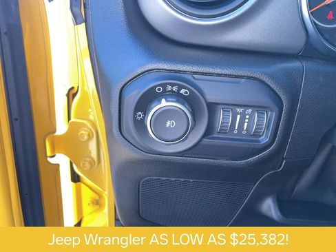Used 2021 Jeep Wrangler Sport AWD/4WD image 9