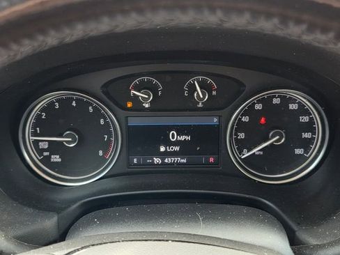 Used 2024 Buick Enclave Essence FWD image 22