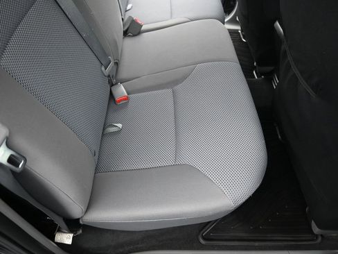 Used 2015 Toyota Tacoma 4x4 Double Cab image 28