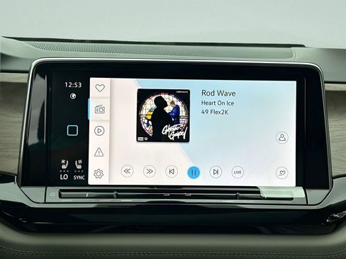 New 2026 Volkswagen Atlas SE image 16