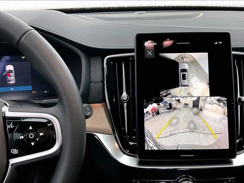 New 2026 Volvo XC90 B5 Plus image 25